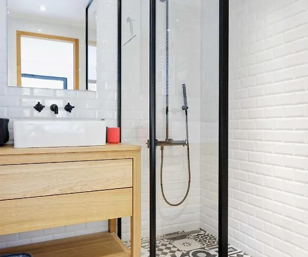 L' Annexe Du Cosmopolitain Apartment